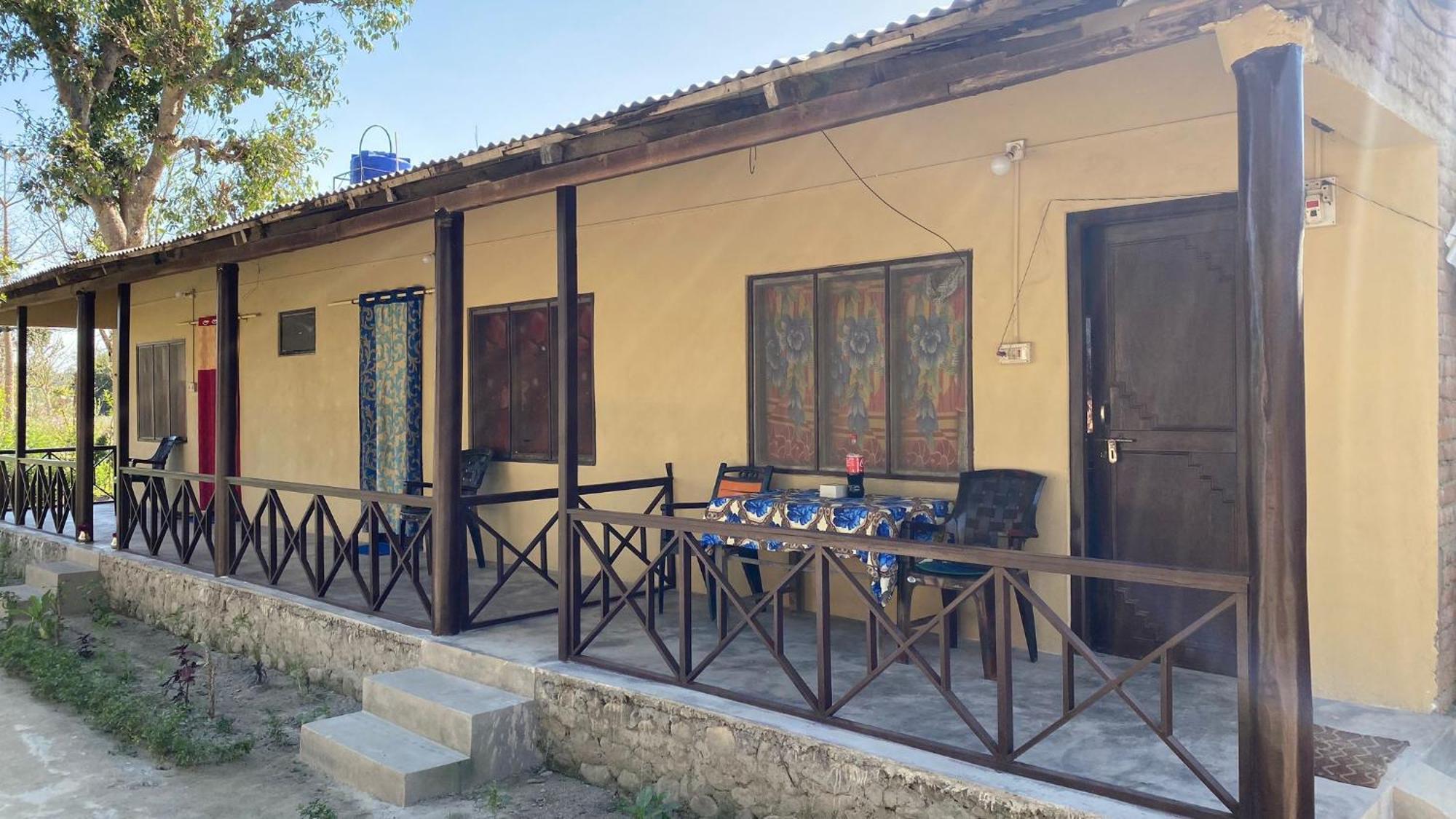 Nanu'S Bardiya Homestay Luaran gambar