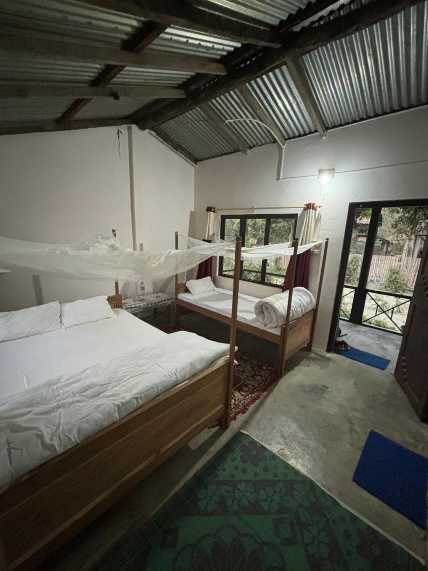 Nanu'S Bardiya Homestay Luaran gambar